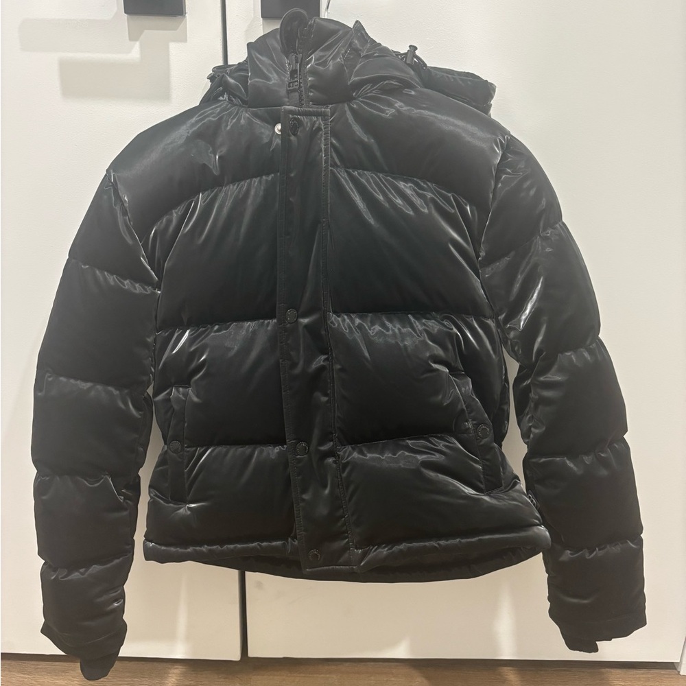 The Super Puff - The SuperSnug Puff - Hi-Gloss Black Winter Coat - Short